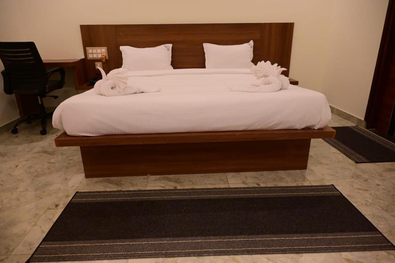Kcg Residency Otel Maisur Dış mekan fotoğraf