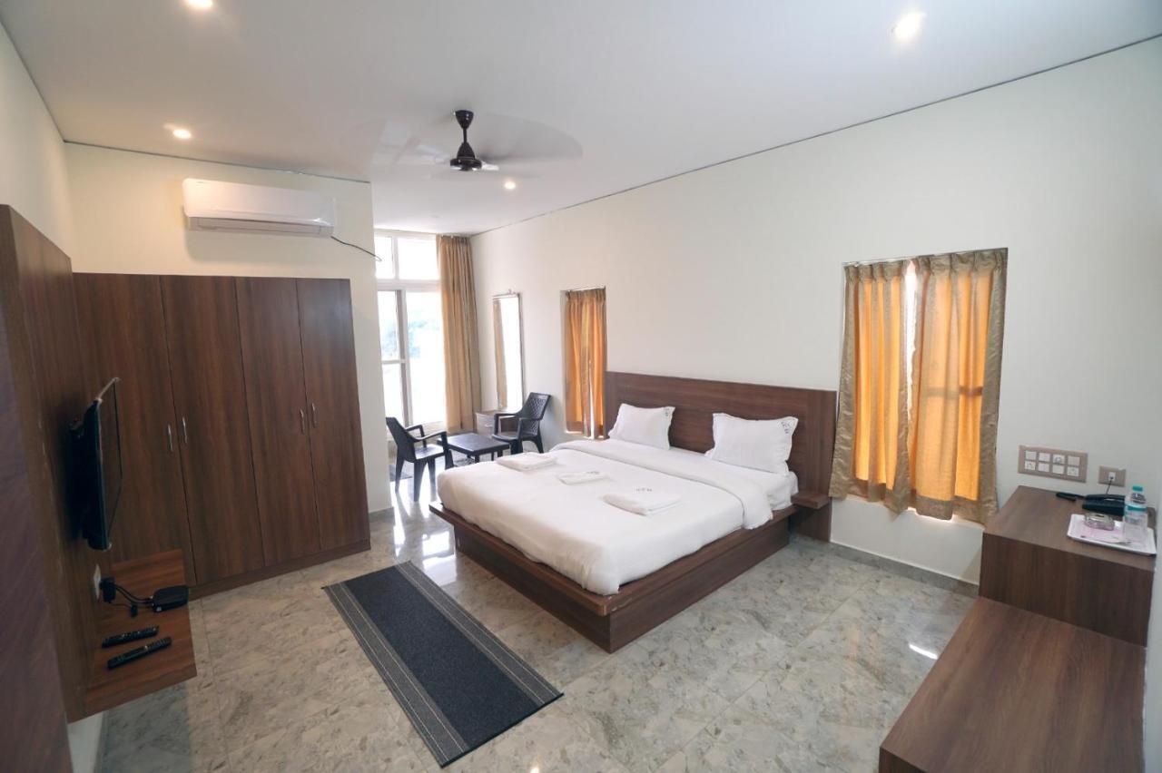 Kcg Residency Otel Maisur Dış mekan fotoğraf