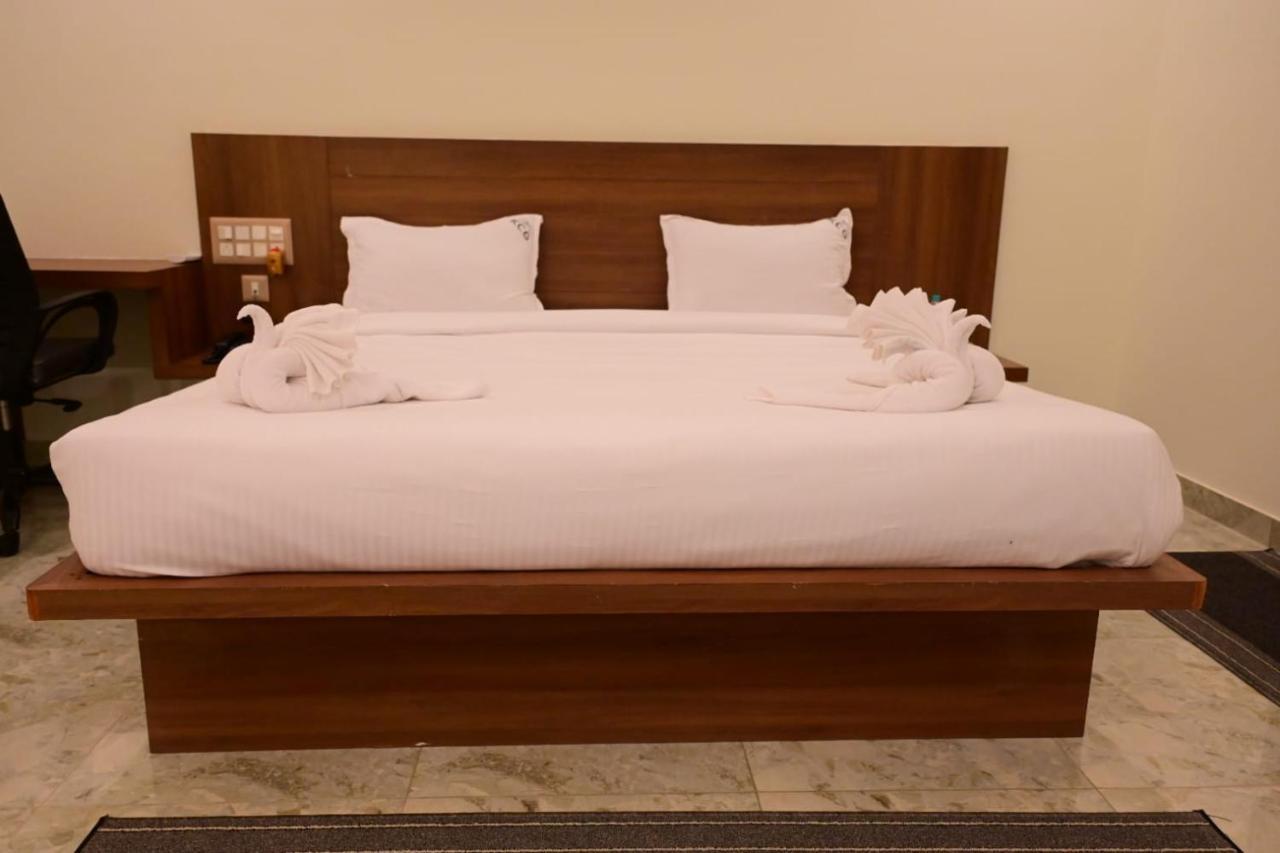 Kcg Residency Otel Maisur Dış mekan fotoğraf