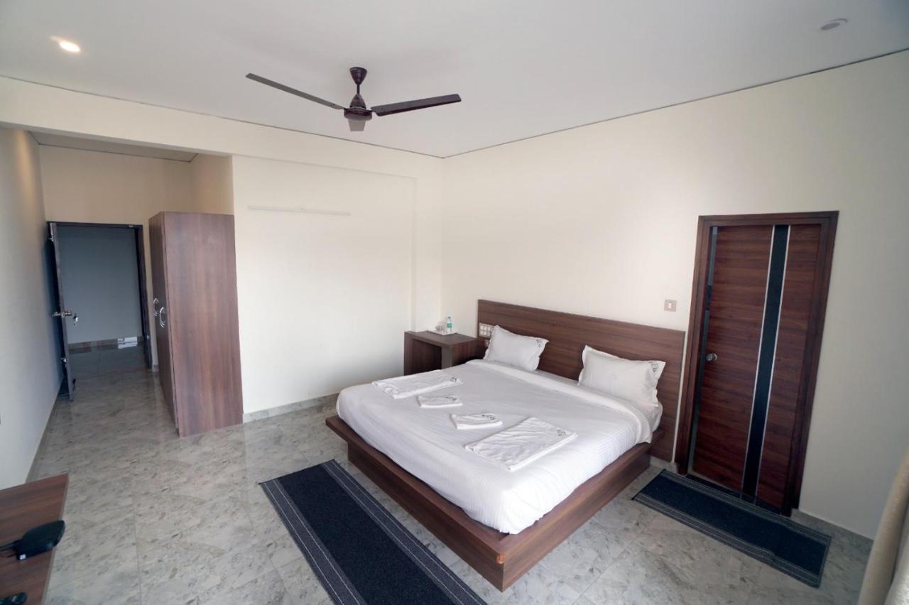 Kcg Residency Otel Maisur Dış mekan fotoğraf