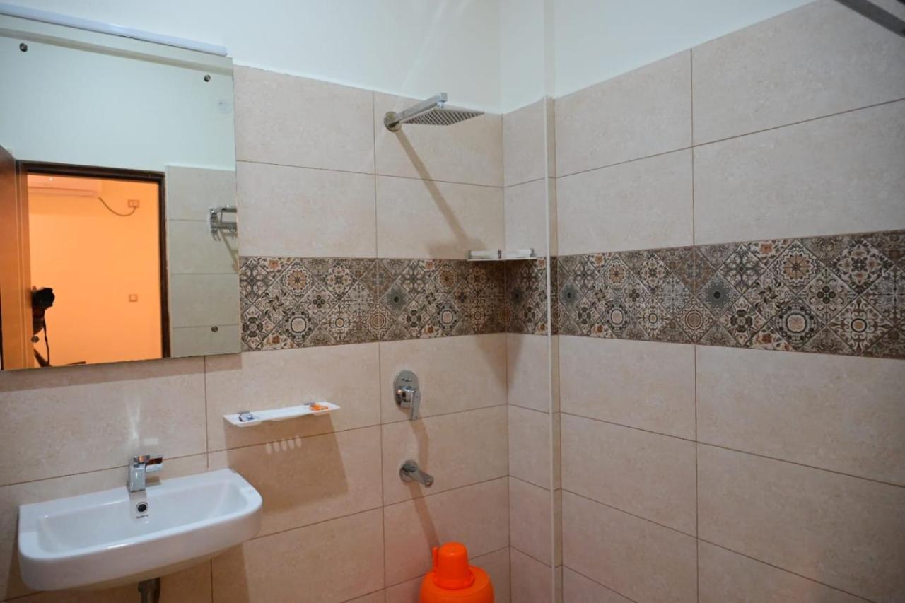 Kcg Residency Otel Maisur Dış mekan fotoğraf