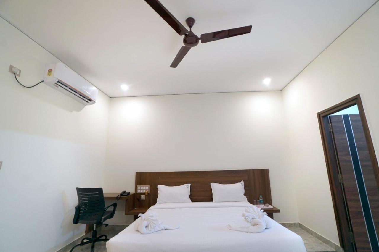 Kcg Residency Otel Maisur Dış mekan fotoğraf