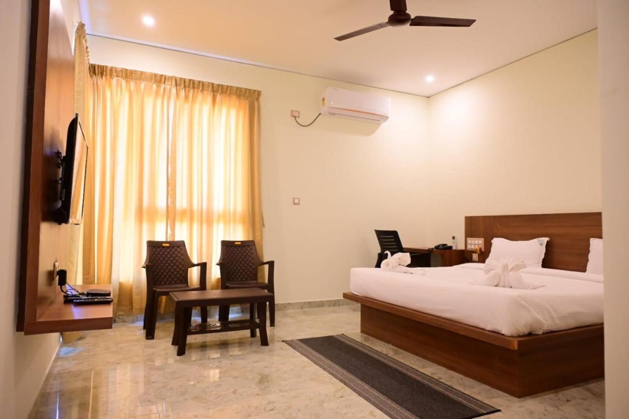 Kcg Residency Otel Maisur Dış mekan fotoğraf