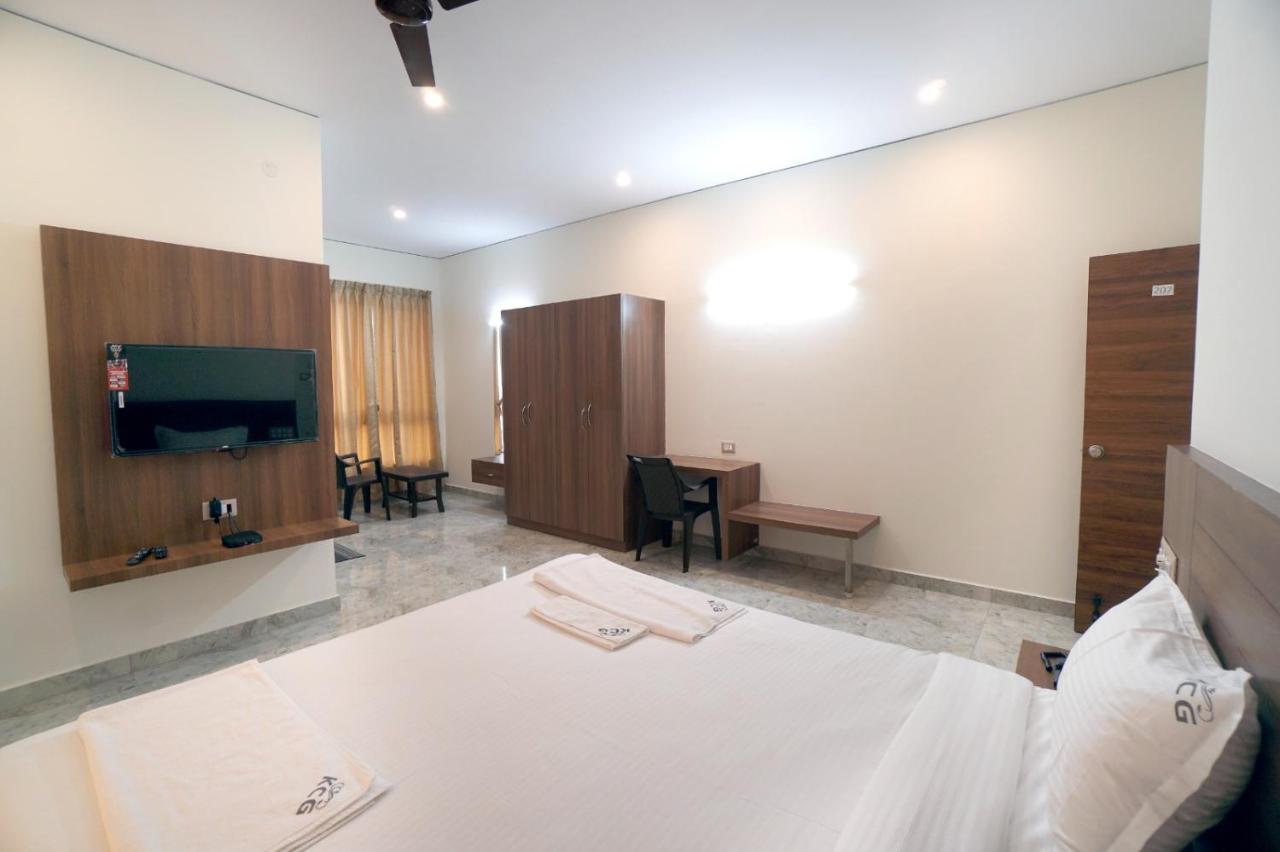 Kcg Residency Otel Maisur Dış mekan fotoğraf
