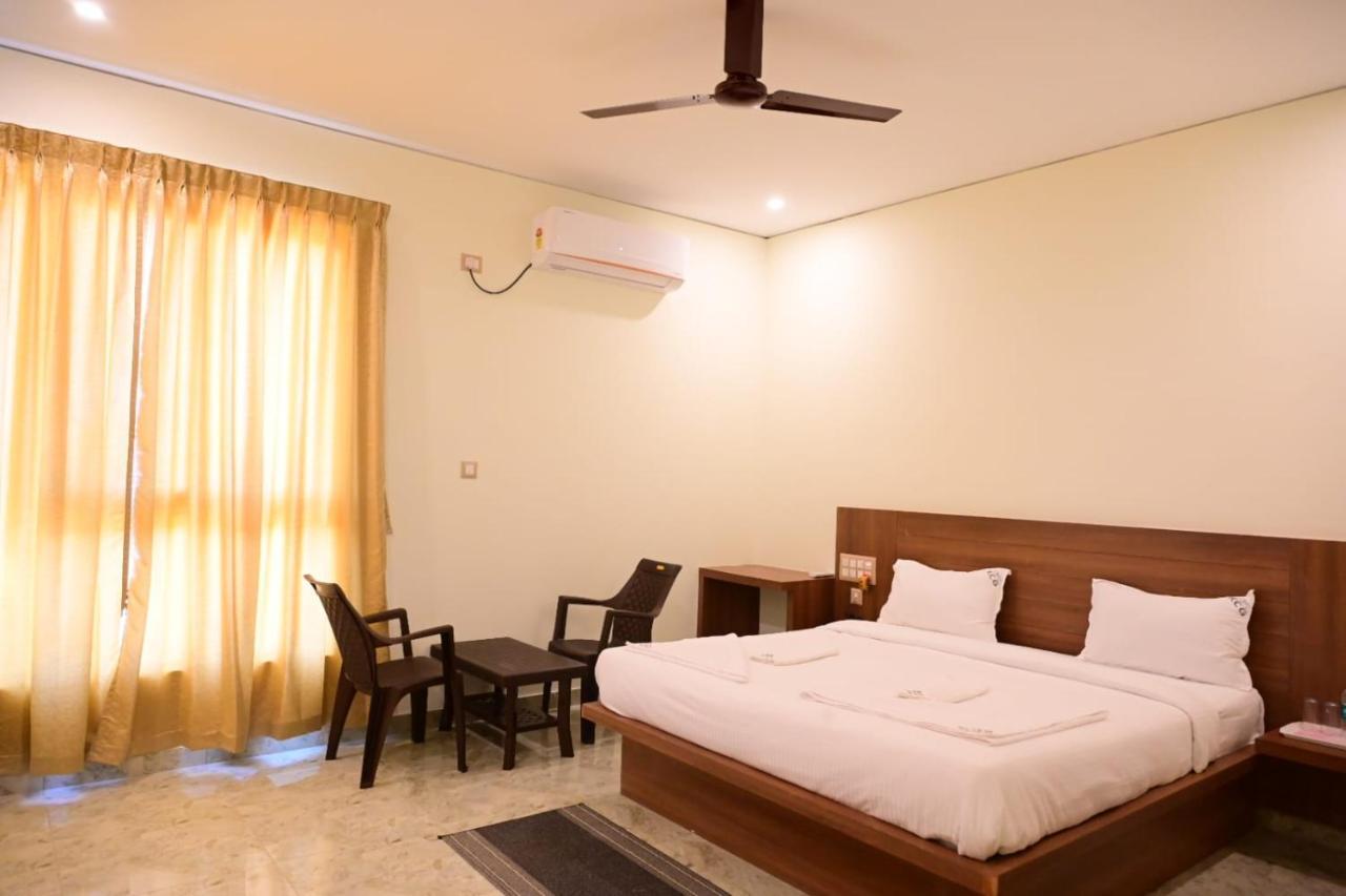 Kcg Residency Otel Maisur Dış mekan fotoğraf
