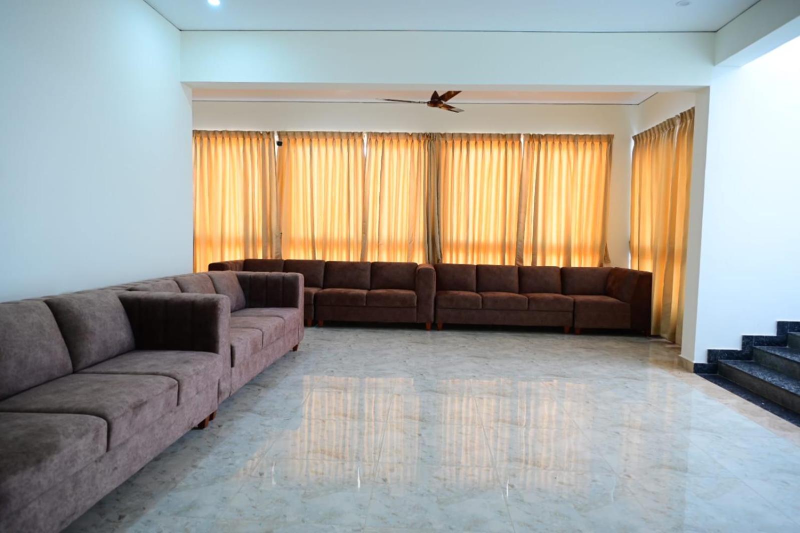 Kcg Residency Otel Maisur Dış mekan fotoğraf