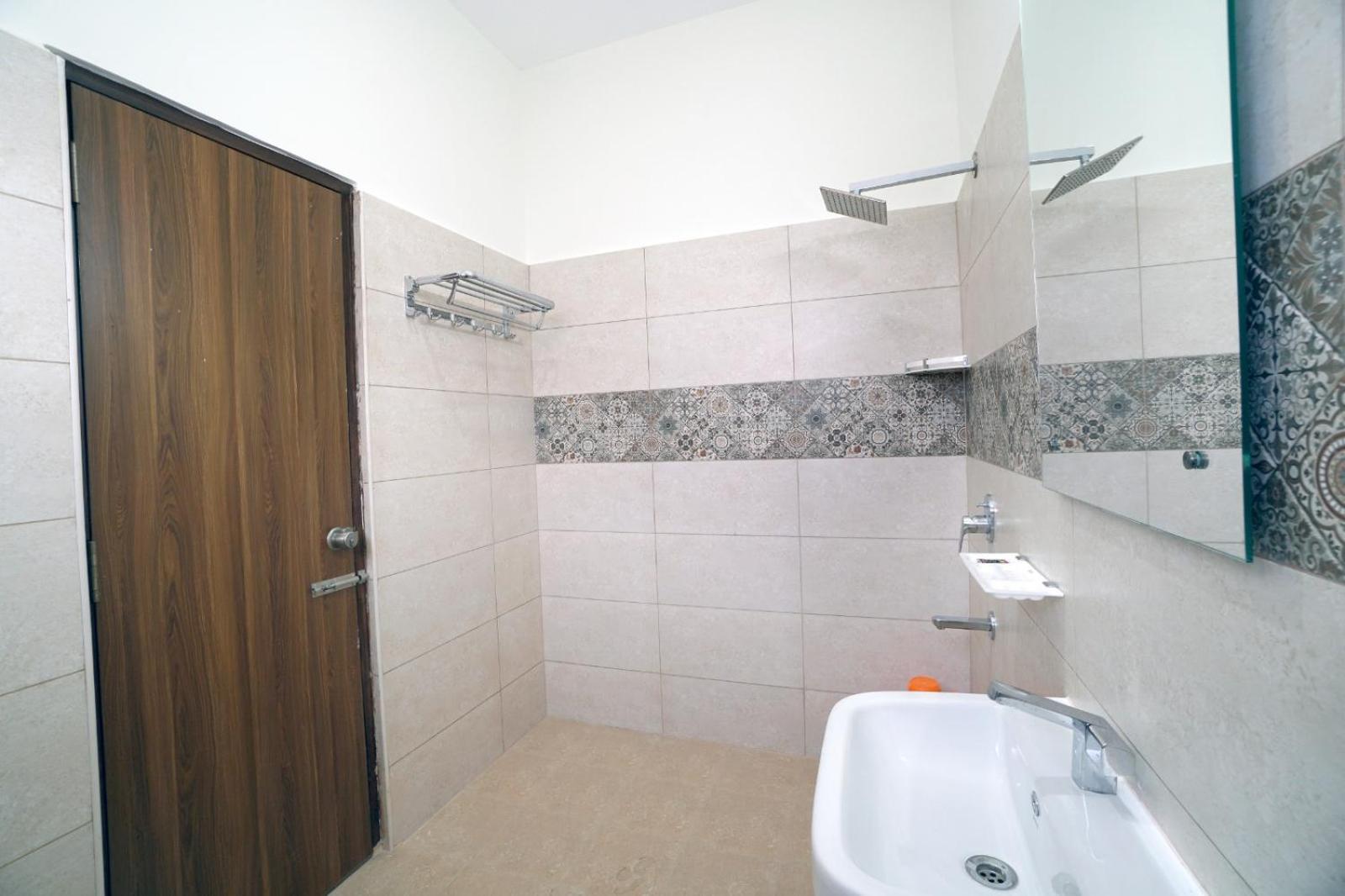 Kcg Residency Otel Maisur Dış mekan fotoğraf