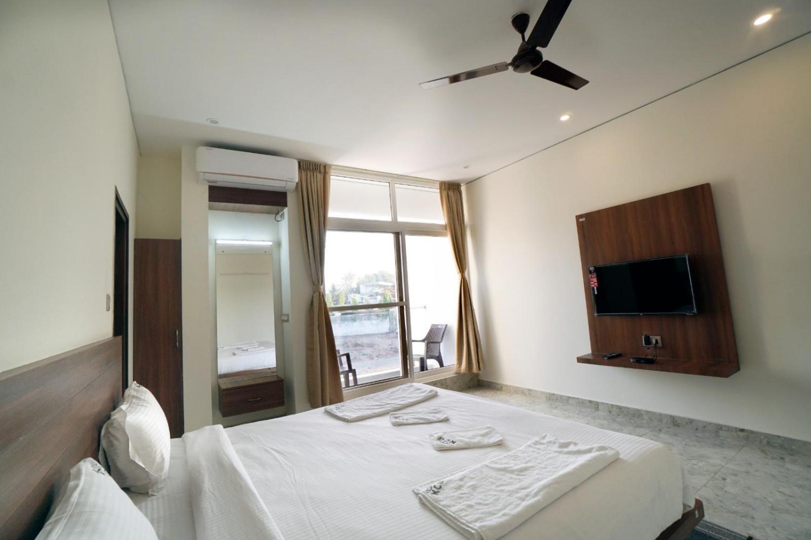 Kcg Residency Otel Maisur Dış mekan fotoğraf